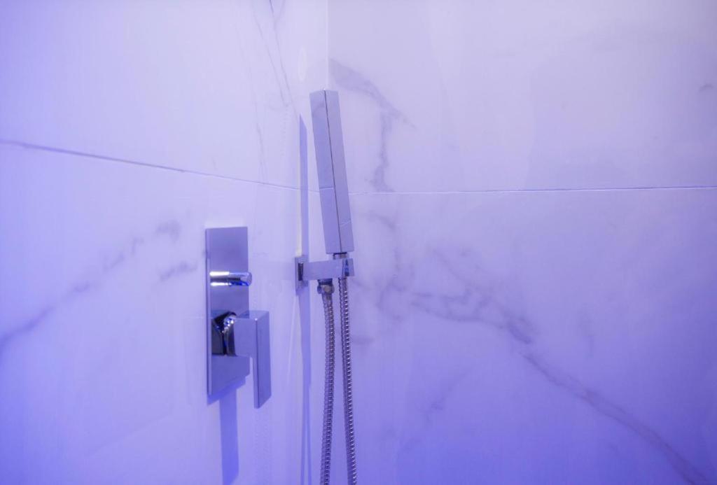 Suite Napoli Sotterranea Con Jacuzzi מראה חיצוני תמונה