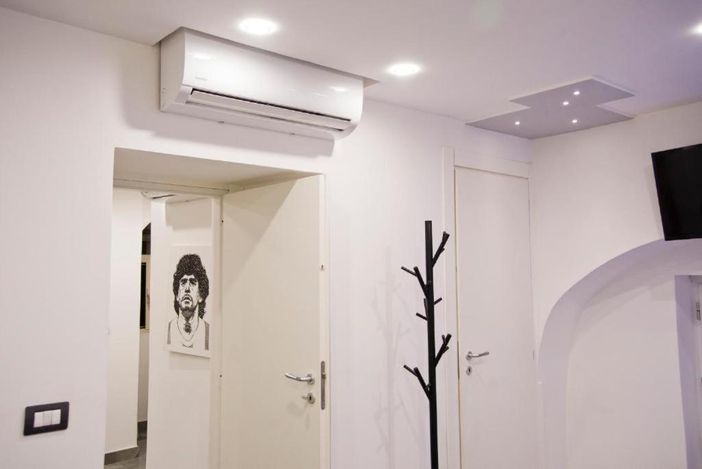 Suite Napoli Sotterranea Con Jacuzzi מראה חיצוני תמונה