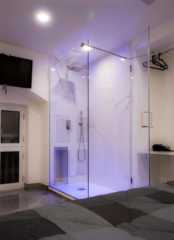 Suite Napoli Sotterranea Con Jacuzzi מראה חיצוני תמונה